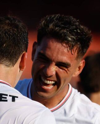 Os jogadores Enzo Díaz e Gonzalo Tapia, do São Paulo