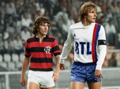 Imagem mostra dois jogadores de futebol, um do Flamengo e outro do PSG.