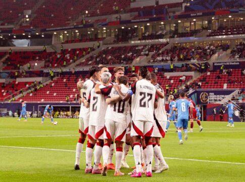 Flamengo busca manter invencibilidade contra equipes da África