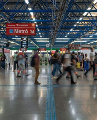 Linhas operadas pelo Metrô de São Paulo começam a funcionar 24 horas aos sábados