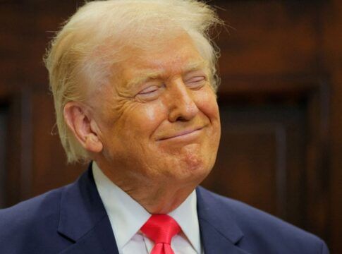 Trump diz que reunião entre EUA e Rússia em Moscou foi “razoavelmente boa”