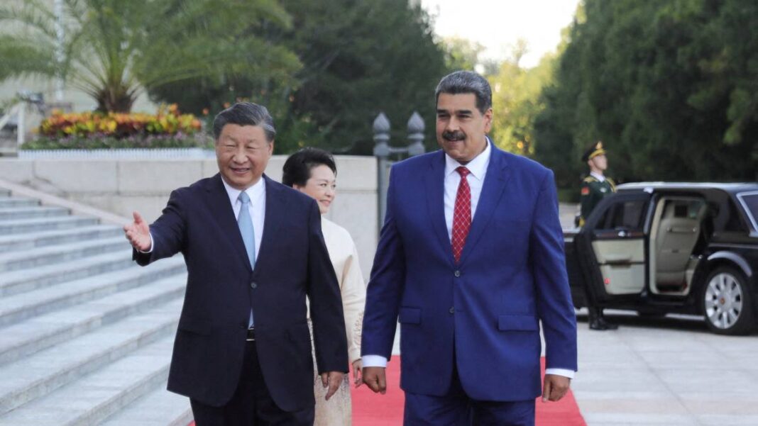Xi Jinping, presidente da China, com Nicolás Maduro