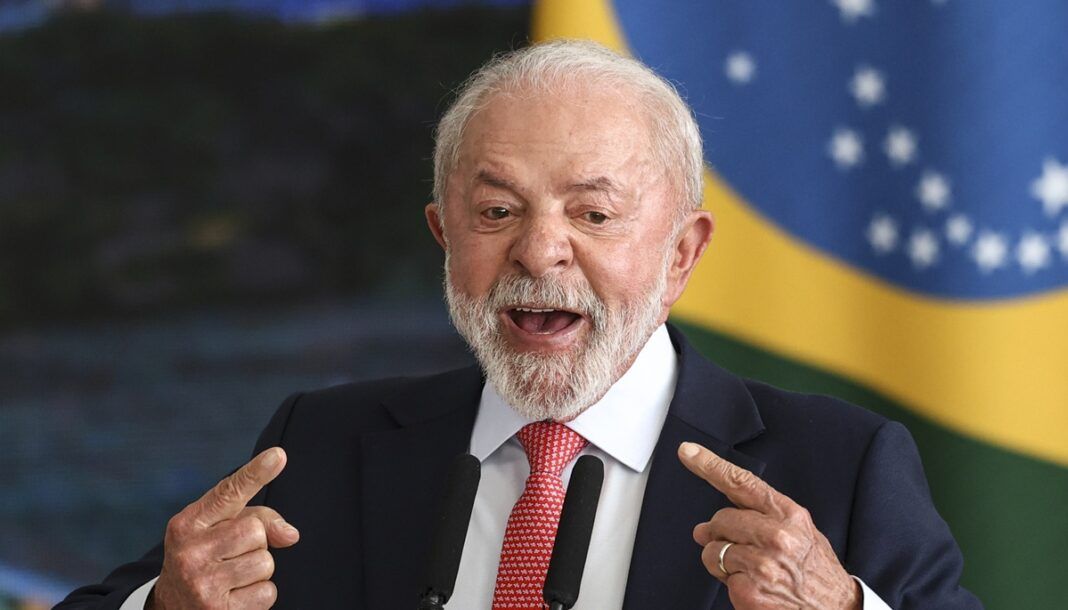 O presidente Luiz Inácio Lula da Silva participa da cerimônia relativa aos atos de 8 de janeiro