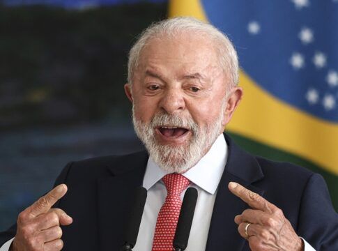 O presidente Luiz Inácio Lula da Silva participa da cerimônia relativa aos atos de 8 de janeiro