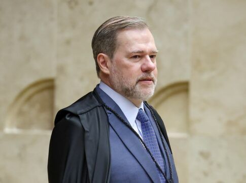 Ministro Dias Toffoli durante a sessão plenária do STF