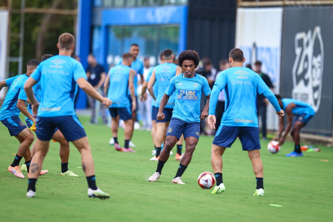 ogadores do Gremio realizam treino técnico durante a manha desta terca-feira, no CT Luiz Carvalho