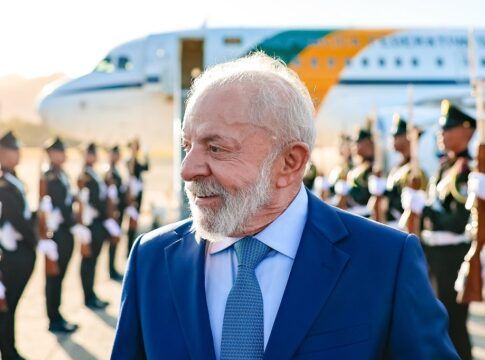 O presidente Lula durante chegada ao Aeroporto Panamá Pacífico (