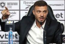 Apresentado na última terça-feira (20/01) pelo Botafogo, o técnico Martín Anselmi deve fazer sua estreia contra o Volta Redonda (Foto: Vitor Silva/Botafogo)