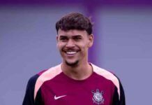 Problemas em exames médicos travam transferência de Tchoca do Corinthians para o Torino