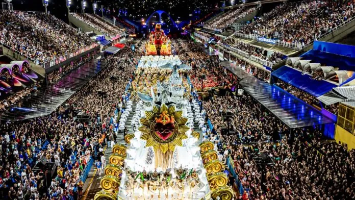 Rio espera receber 8 milhões de foliões para o carnaval