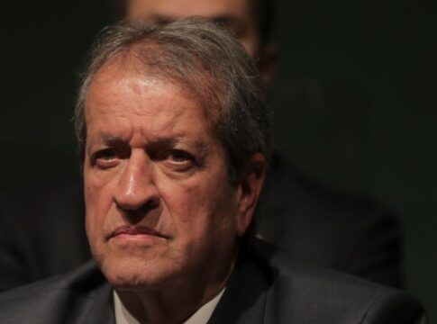 Bolsonaro pede que Valdemar Costa Neto o visite na prisão