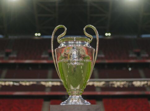 Champions League define playoffs com Real Madrid e Benfica e duelo francês entre PSG e Monaco