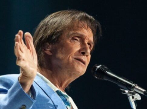 Roberto Carlos se recupera de Covid-19 e deve retomar agenda em breve