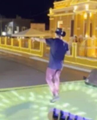 Cantor sergipano viraliza após fazer show sem público em Lagarto