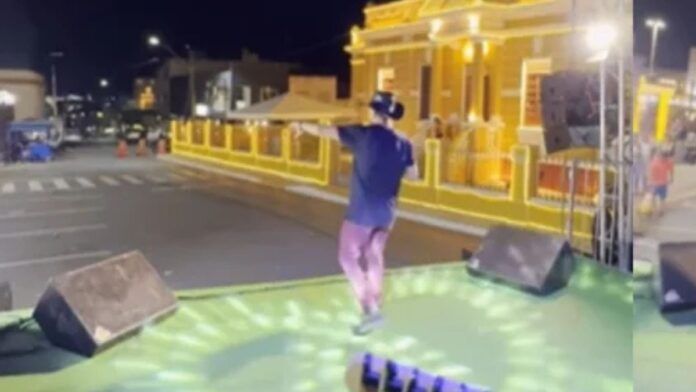 Cantor sergipano viraliza após fazer show sem público em Lagarto