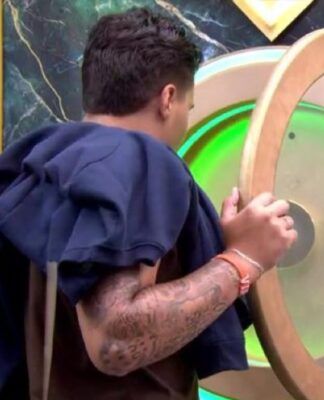 BBB 26: Pedro aperta o botão e desiste do reality