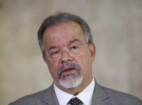 Corpo de Raul Jungmann será velado em Brasília após morte por câncer no pâncreas