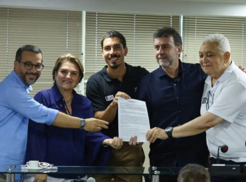 Governo federal destina R$ 12 milhões a escolas de samba do Rio