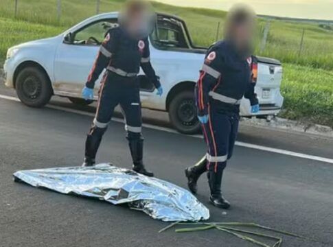 Mulher é reanimada por médico após ser declarada morta pelo Samu em rodovia de Bauru