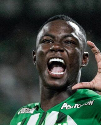 Vasco tenta atravessar Boca Juniors e contratar Hinestroza, do Atlético Nacional