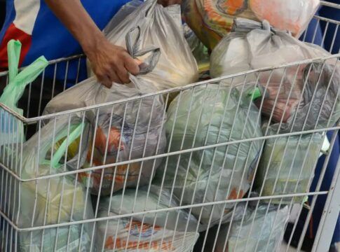 Cesta básica cai em todas as capitais do país no 2º semestre de 2025