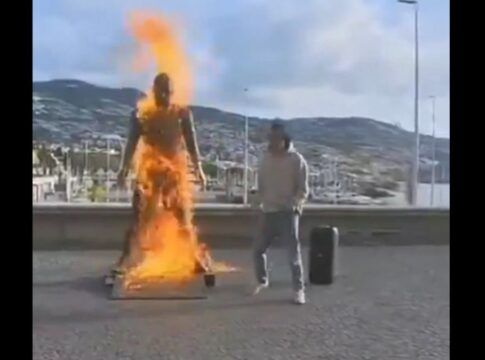 Homem ateia fogo em estátua de Cristiano Ronaldo na Ilha da Madeira