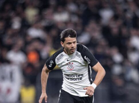 Romero entra na mira do Boca Juniors após deixar Corinthians