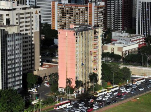 Famoso hotel de Brasília será implodido com 165 kg de explosivos no domingo