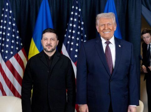 Ucrânia, EUA e Rússia iniciam reunião trilateral nos Emirados Árabes para negociar paz