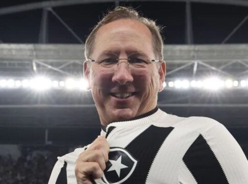John Textor promete aporte financeiro no Botafogo para a próxima semana