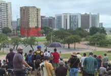 Famoso hotel de Brasília é implodido após anos de abandono