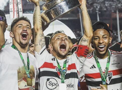 São Paulo anuncia Rafinha como novo gerente esportivo do clube