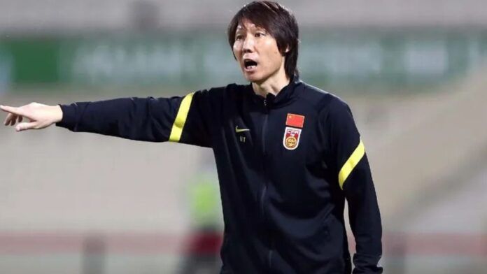 China bane 73 pessoas do futebol por corrupção, incluindo ex-técnico da seleção