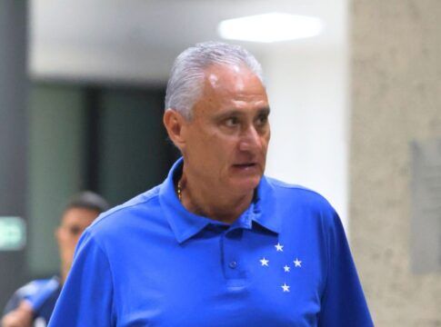 Após goleada, Tite admite falha de planejamento: “Podia ter jogado mais com titulares”