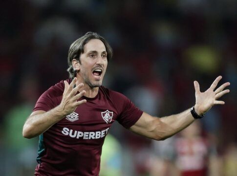 Técnico do Fluminense passará por procedimento cardiovascular