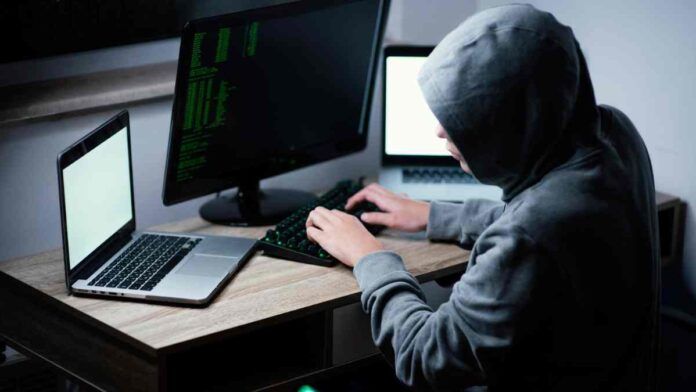 Polícia prende quadrilha especializada em fraudes eletrônicas no DF