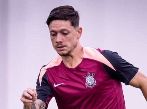 Garro passa por cirurgia e desfalca Corinthians no início do Paulista