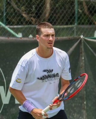 João Fonseca diz estar bem fisicamente e responde elogios de Federer