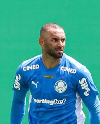 Grêmio abre negociação com Palmeiras e Weverton deve deixar o alviverde nas próximas horas