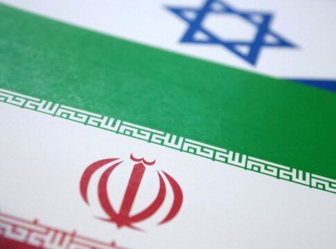 Ministro do Irã diz estar pronto para reagir se EUA e Israel atacarem novamente