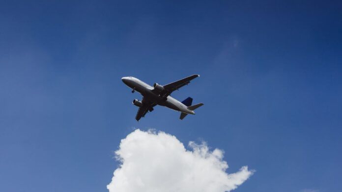 Brasil recebe mais de 6,1 milhões de turistas estrangeiros por via aérea em 2025