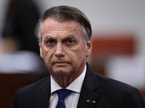 Bolsonaro pede a Moraes autorização para reduzir pena com leitura