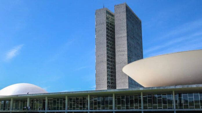 Marco de concessões e PPPs aguarda despacho de Alcolumbre no Senado