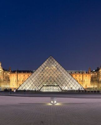 Louvre aumenta ingresso para turistas não europeus em 45% e gera críticas de visitantes