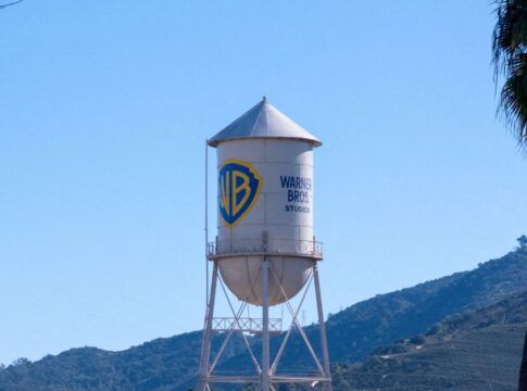 Warner Bros rejeita oferta de US$ 108 bi da Paramount e prioriza Netflix