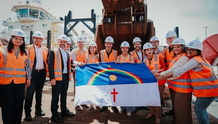 Raquel Lyra no porto de Suape