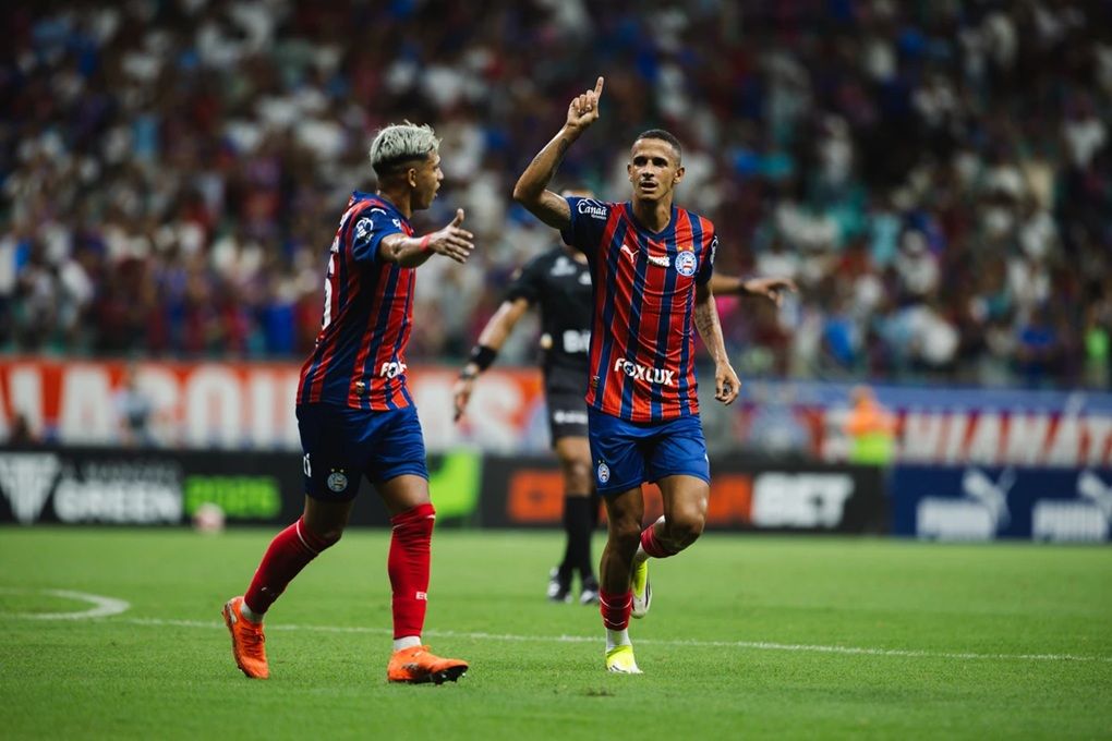 Luciano Juba comemora gol na goleada do Bahia sobre o Barcelona de Ilhéus, pelo Baiano (Foto: Letícia Martins/EC Bahia)
