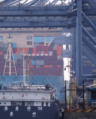 Comércio entre Brasil e China cresce 8,2% e atinge recorde de US$ 171 bilhões em 2025