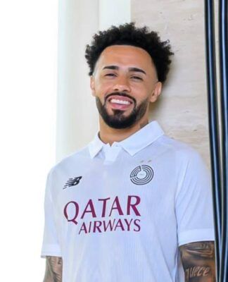 Claudinho, jogador brasileiro do Al-Sadd do Catar