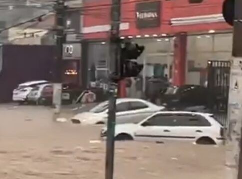 Enchente no Capão Redondo, zona sul de São Paulo